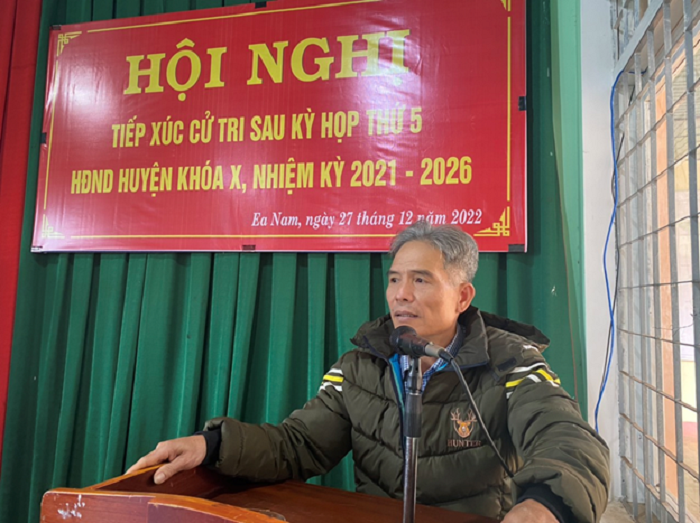 Hoi nghi tiep xuc cu tri xa Ea Nam sau ky hop thu 5 2